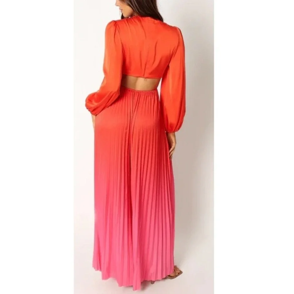 Petal & Pup Women's Red V Neck Long Sleeves Krista Gradient Jumpsuit Size S NWT